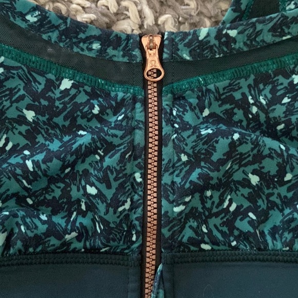 Lululemon Green Yoga Sports Bra - Picture 3 of 4